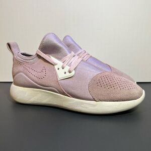 Womens NIKE Lunarcharge Premium Iced Lilac Athletic Sneakers / Size 8.5